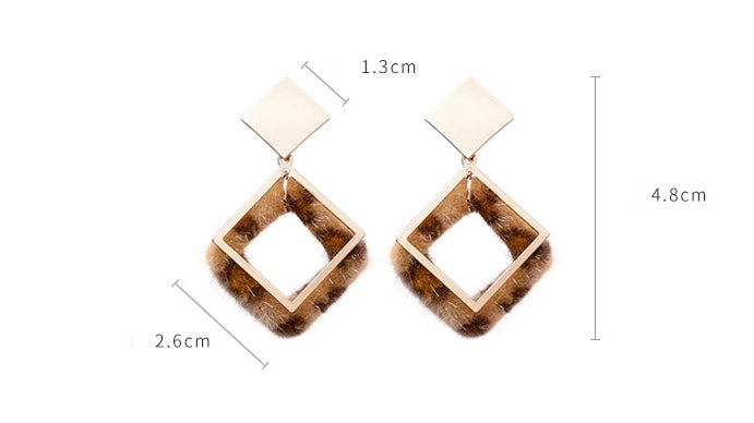Diamond-Shaped Metallic Leopard Print Earrings
