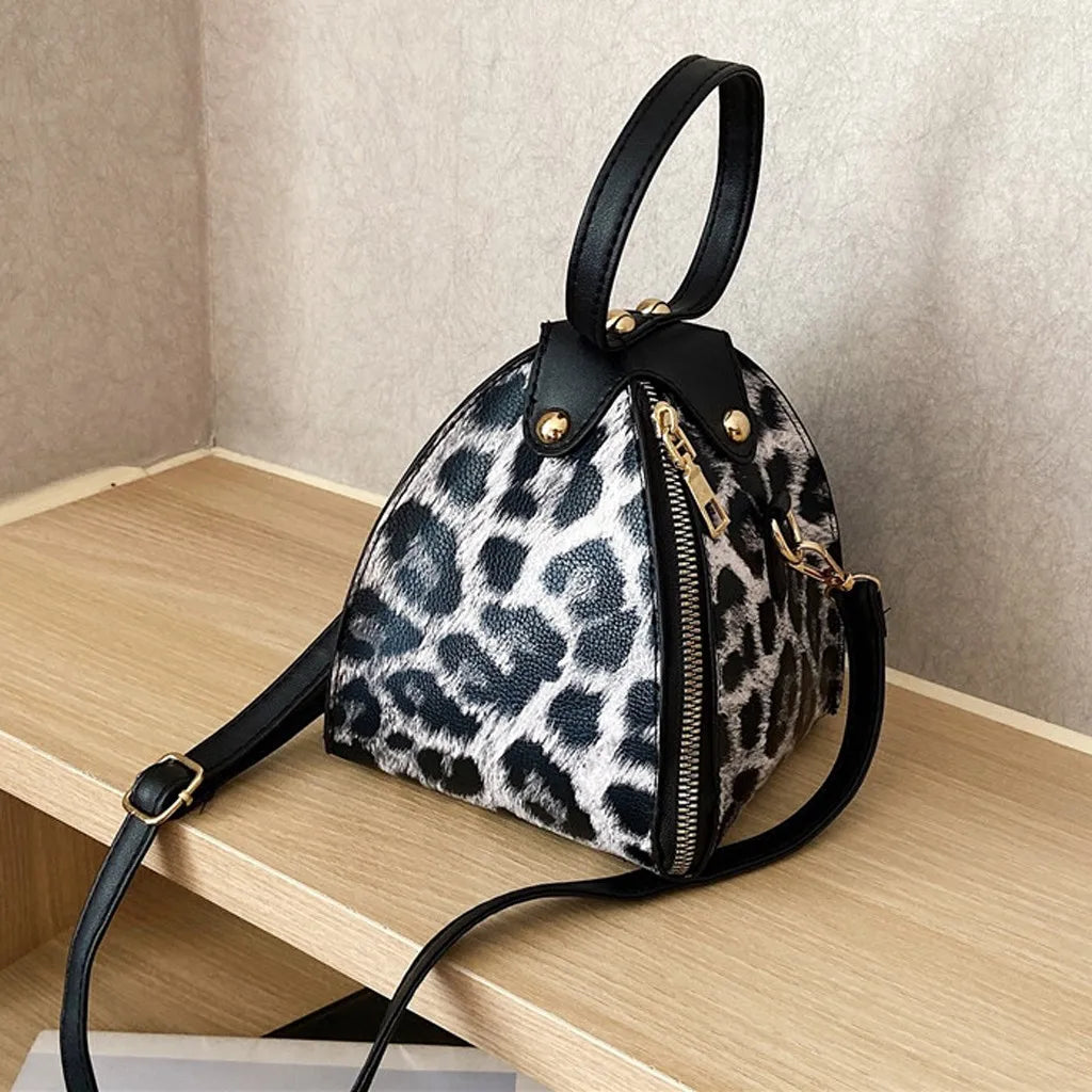 PU pyramid zipper bag