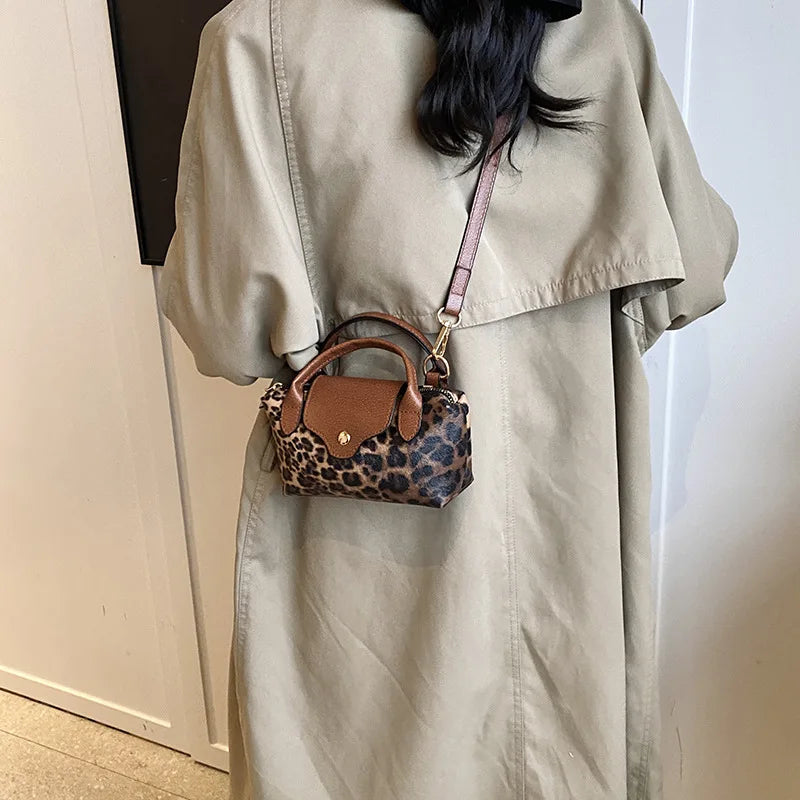 Leopard Print Zipper Shoulder Bag