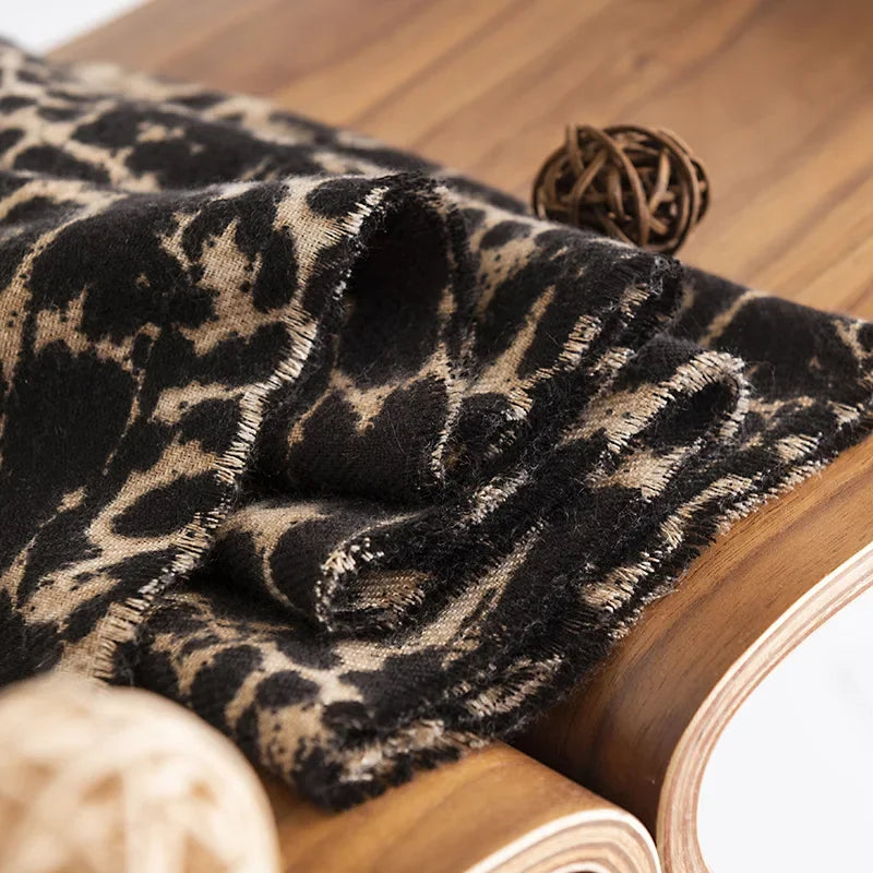 Leopard Print x Black Scarf