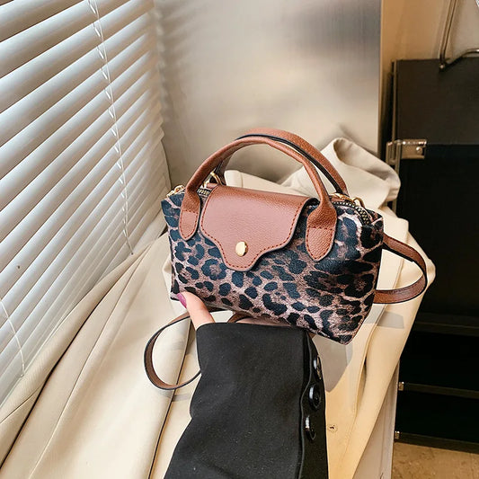 Leopard Print Zipper Shoulder Bag