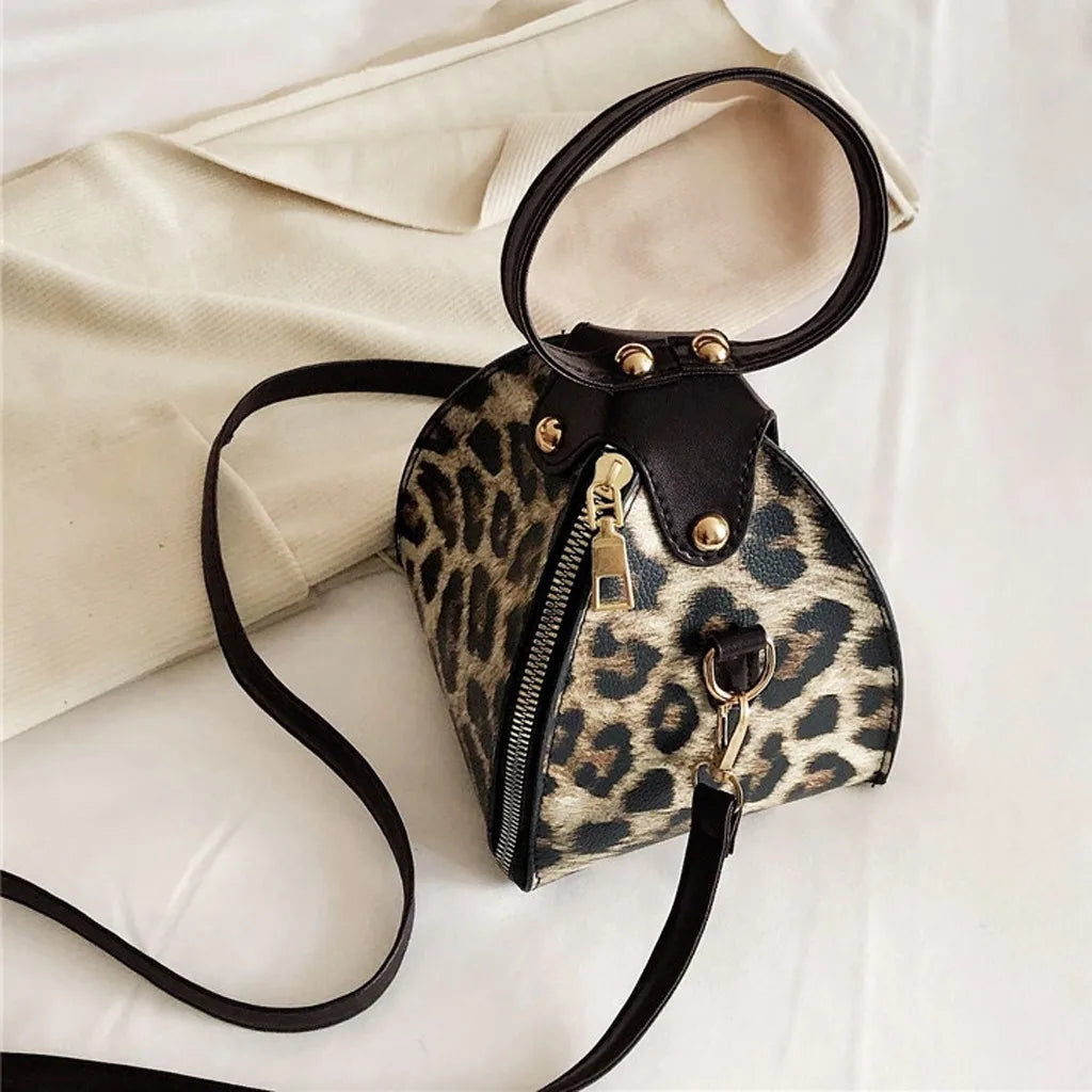 PU pyramid zipper bag